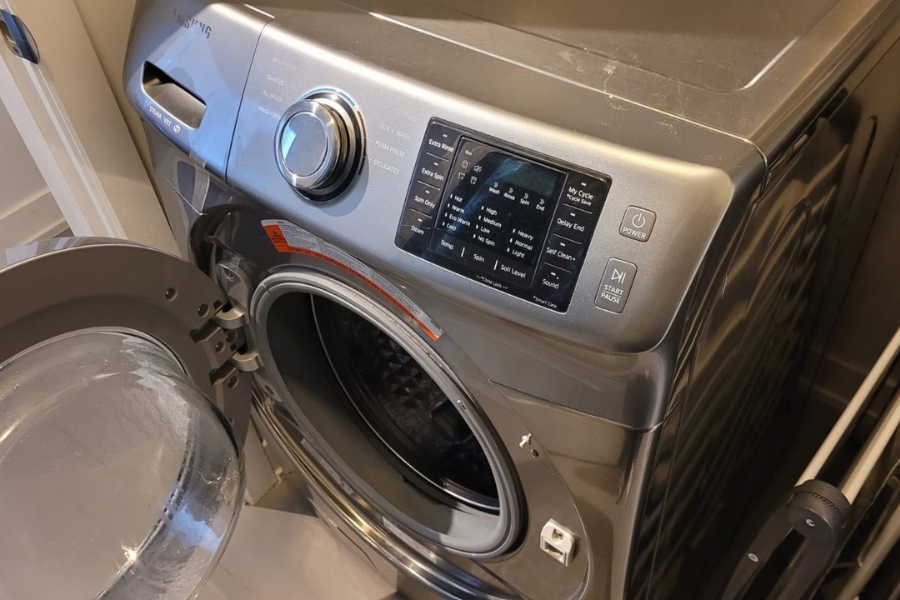samsung washer with its door open