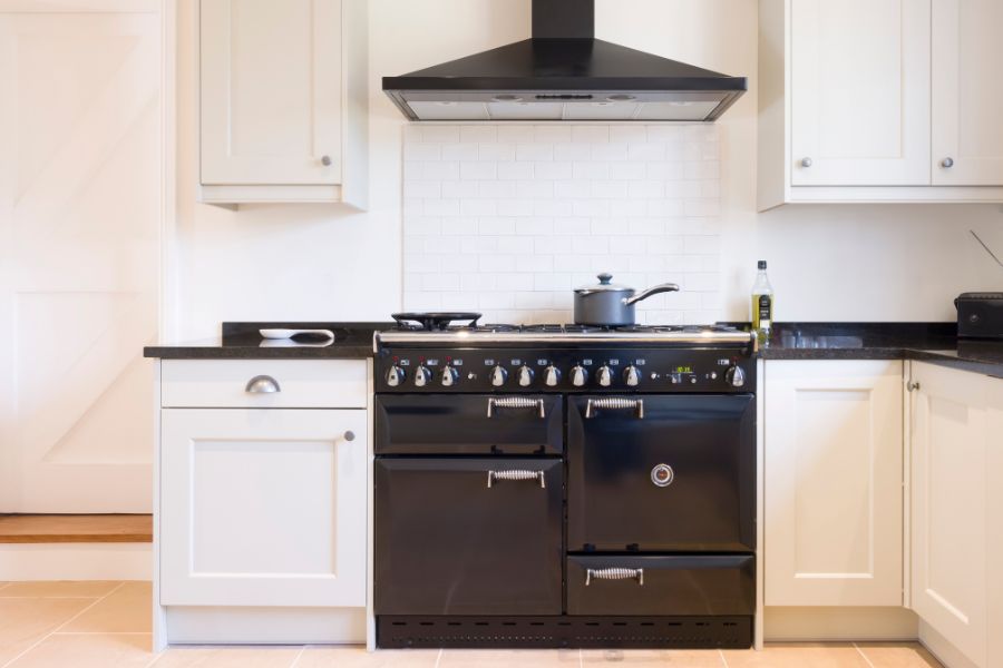 charlotte repairman fixing fisher paykel electric range